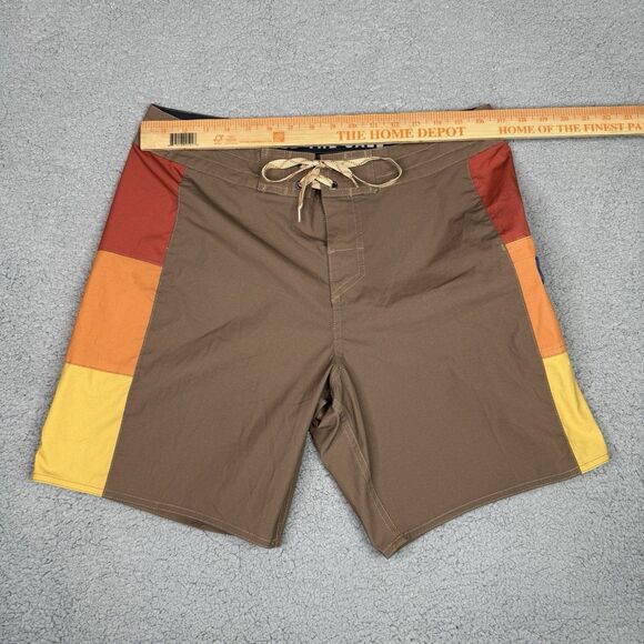 Howler Brothers Board Shorts Mens 34 Brown HB Chargers Premium Swim Surf Trunks - Picture 8 of 11